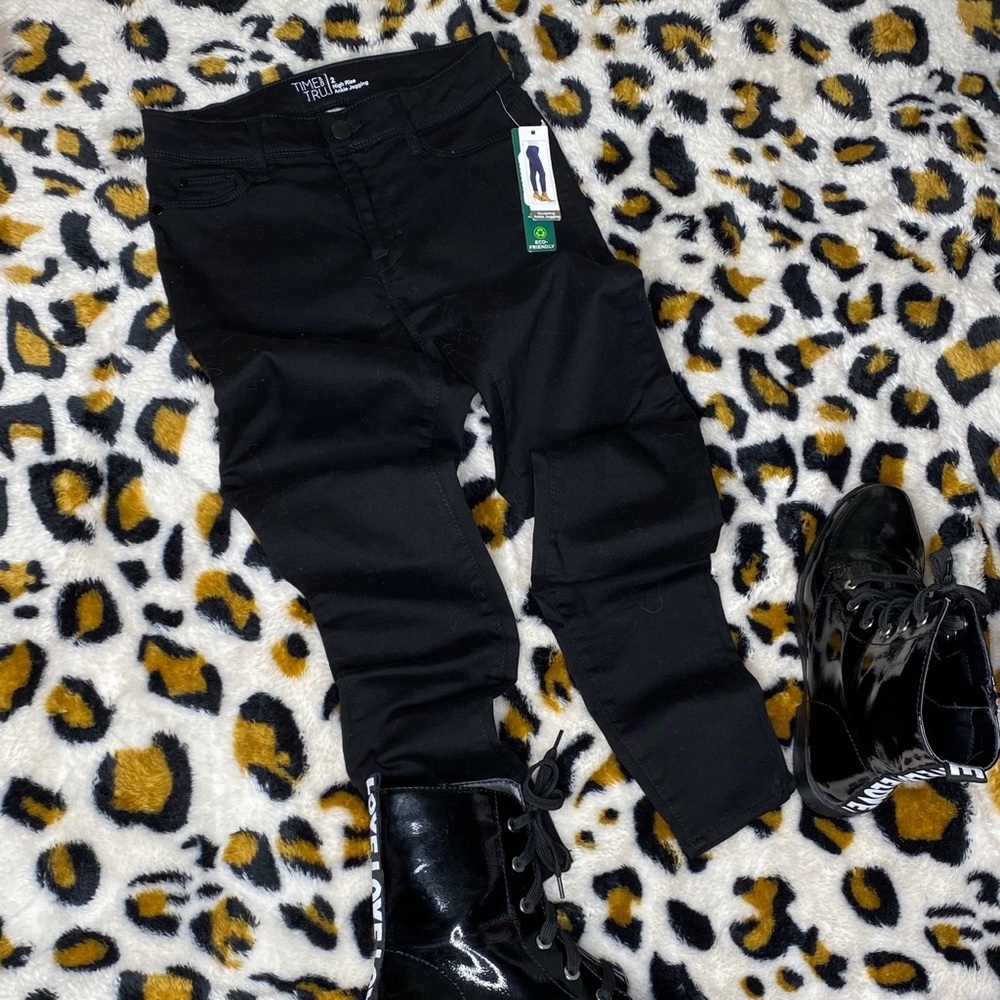 Time and Tru's denim jeggings Size 2